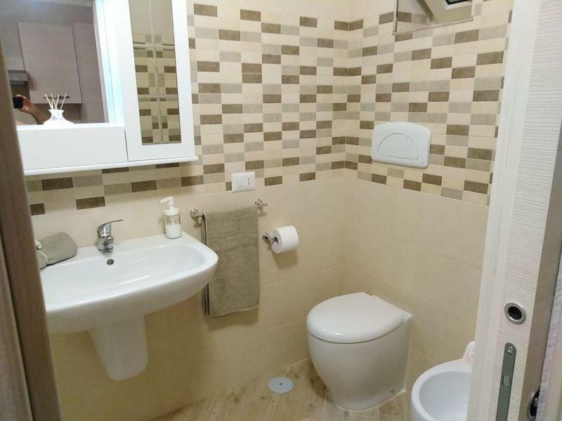 Suite Bb Трани Екстериор снимка